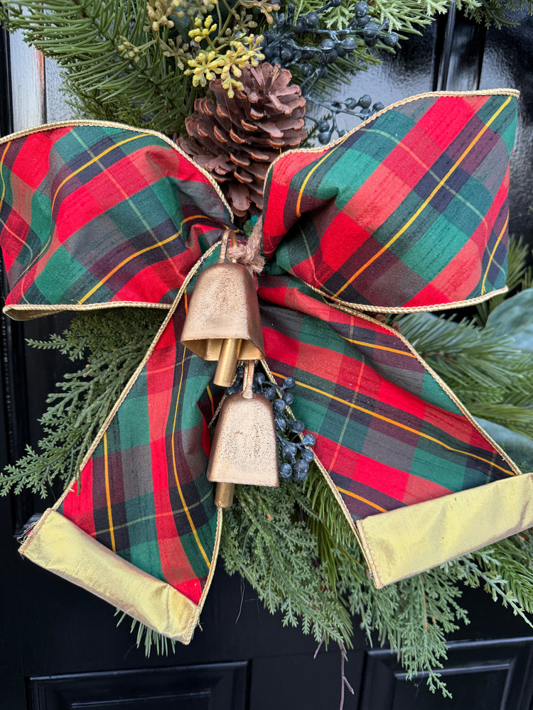 Classic Christmas Grapevine Wreath with Tartan Bow & Golden Bells – Rustic Holiday Winter Door Decor