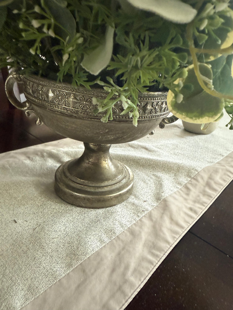 Luxury blue rose and green hydrangea arrangement for spring