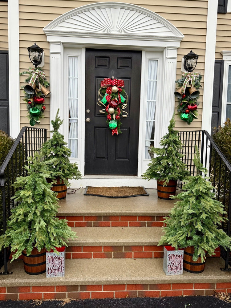 Luxurious Ruby and Emerald Swag for Winter, Christmas Swag