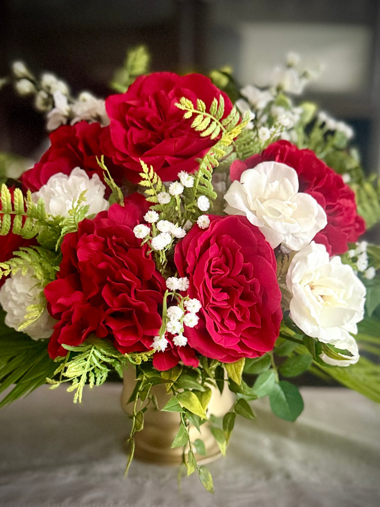 Winter Red Hydrangea and Rose Centerpiece, Floral Arrangement