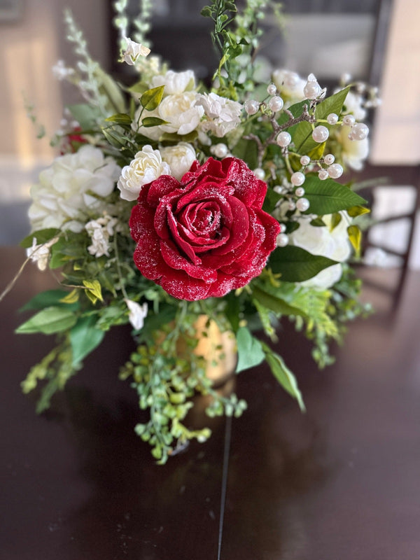 Elegant Valentine's Day Floral Arrangement