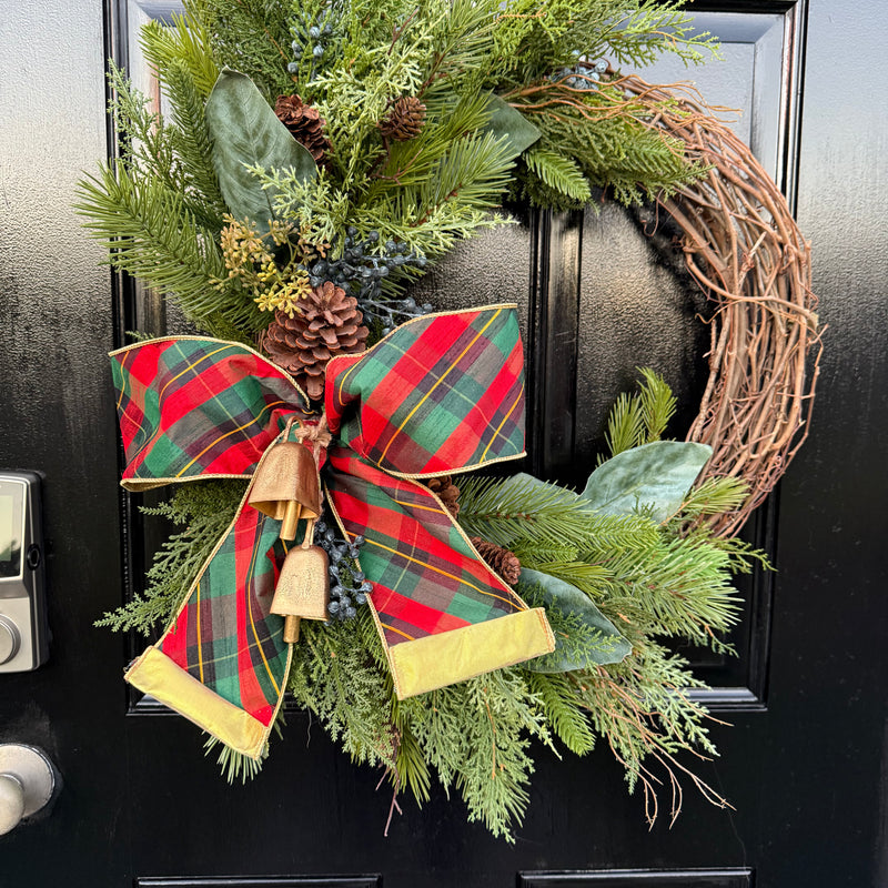 Classic Christmas Grapevine Wreath with Tartan Bow & Golden Bells – Rustic Holiday Winter Door Decor